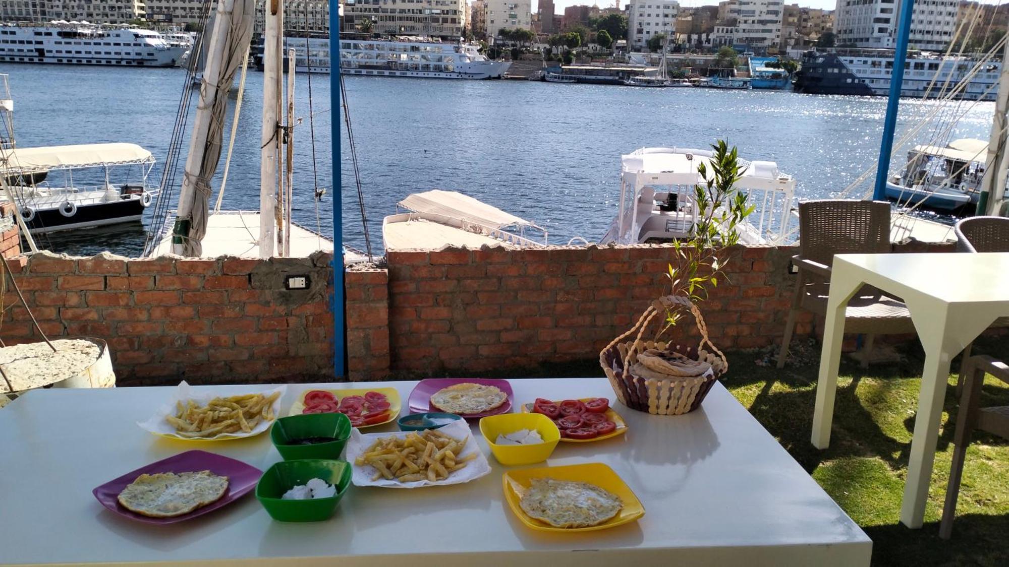 Onaty Narty Guest House Aswan Ngoại thất bức ảnh
