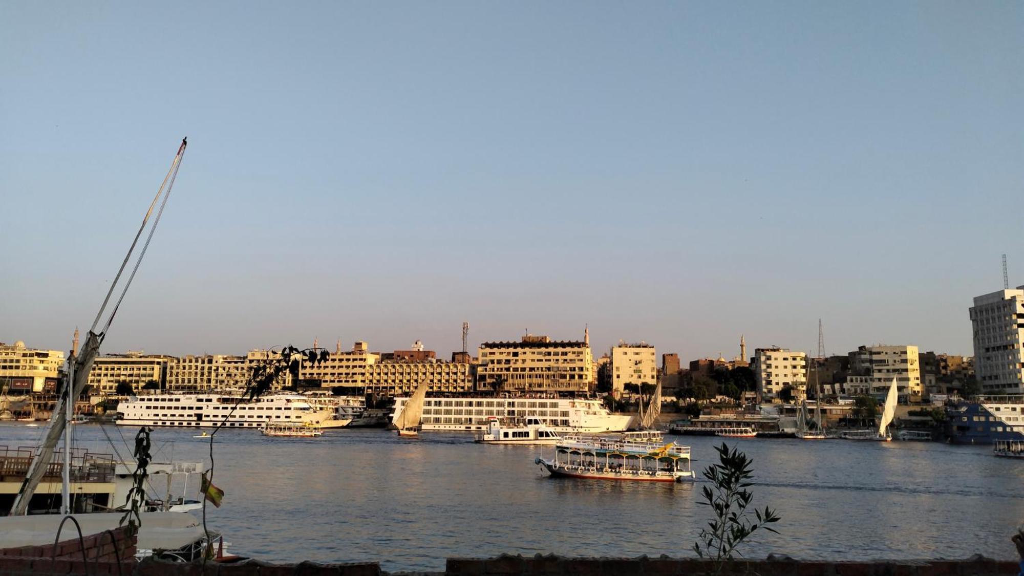 Onaty Narty Guest House Aswan Ngoại thất bức ảnh