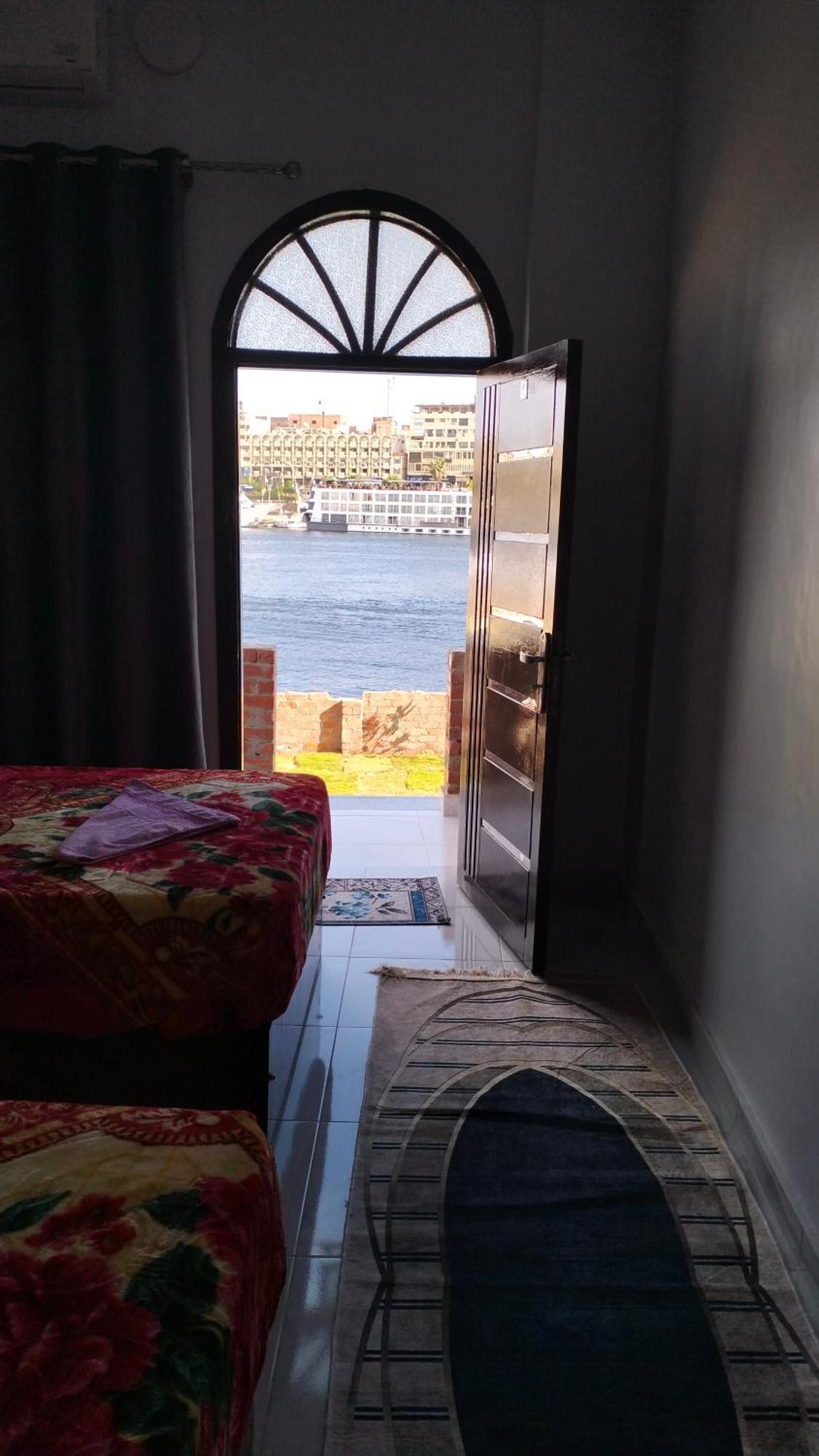 Onaty Narty Guest House Aswan Ngoại thất bức ảnh
